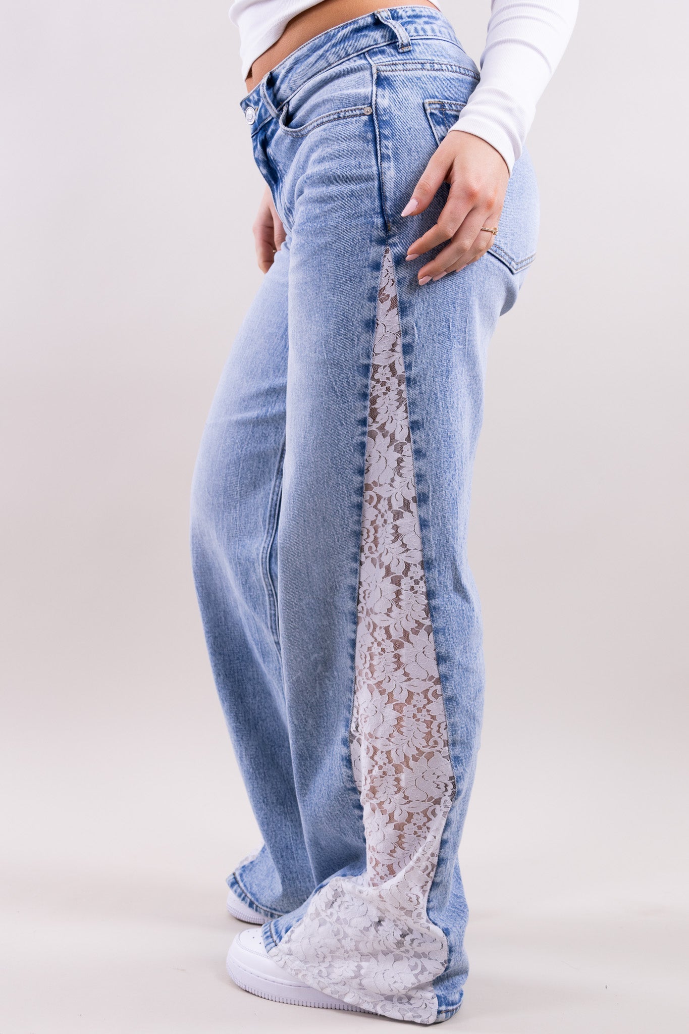 Lily | Lace Flare jeans