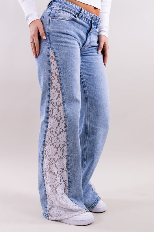 Lily | Lace Flare jeans